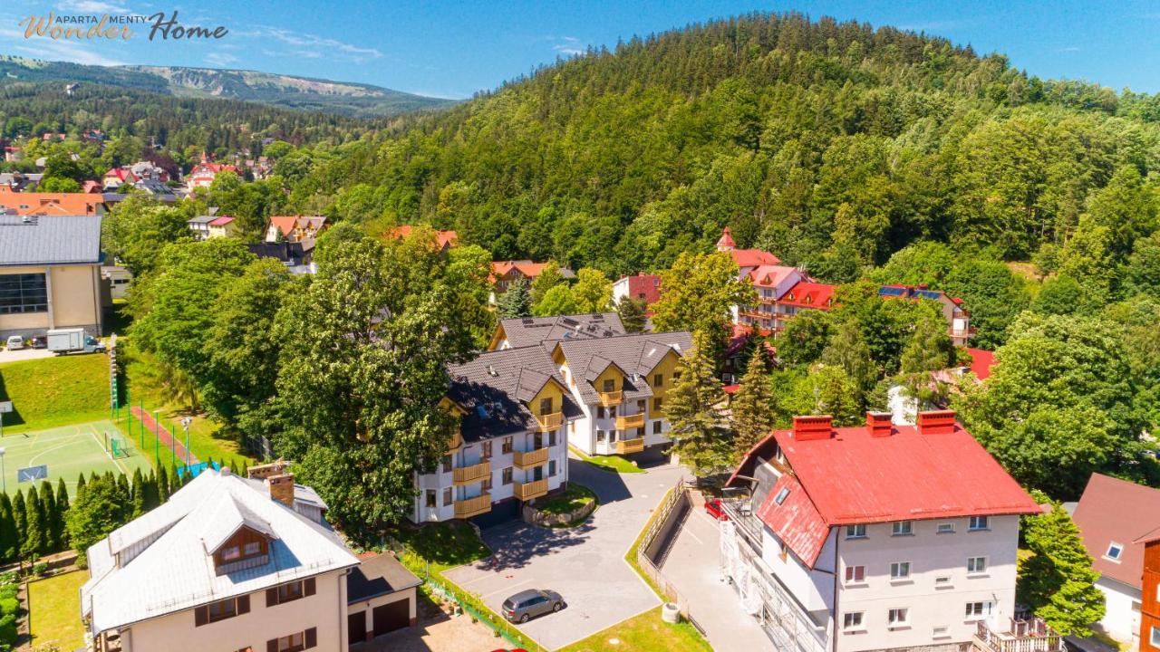Wonder Home - Apartamenty Polozone Blisko Deptaka, Licznych Restauracji I Sklepow Karpacz Kültér fotó